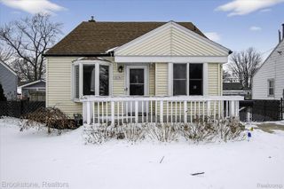 22315 Kramer Street, St. Clair Shores, MI 48080