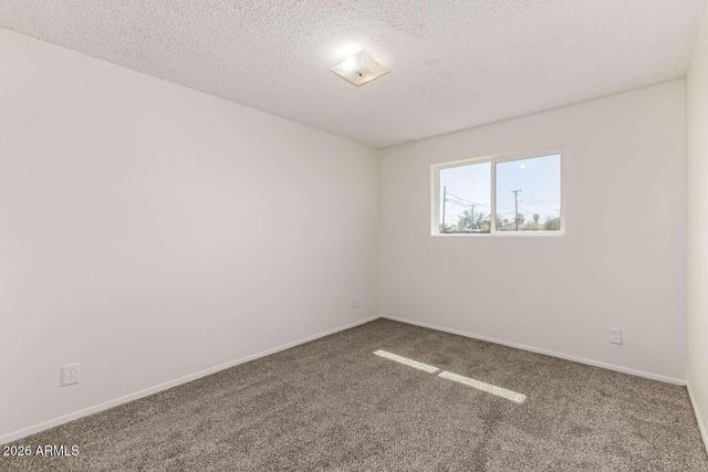 190 W SEAGOE Avenue, Coolidge, AZ 85128