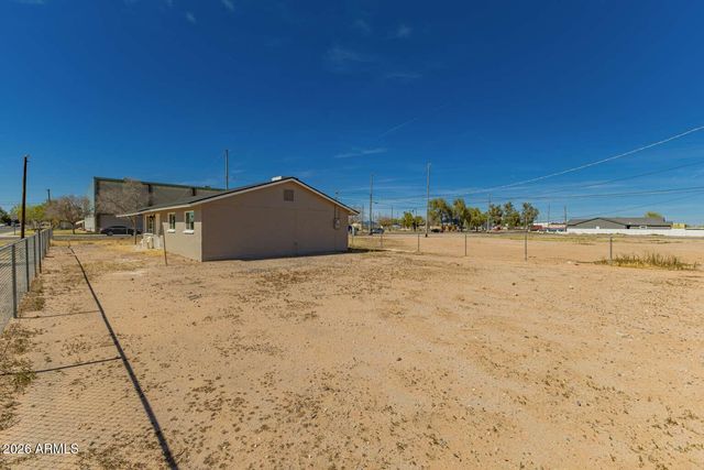 190 W SEAGOE Avenue, Coolidge, AZ 85128