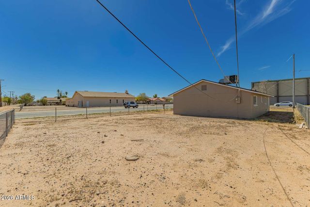 190 W SEAGOE Avenue, Coolidge, AZ 85128