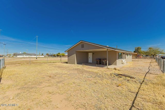190 W SEAGOE Avenue, Coolidge, AZ 85128