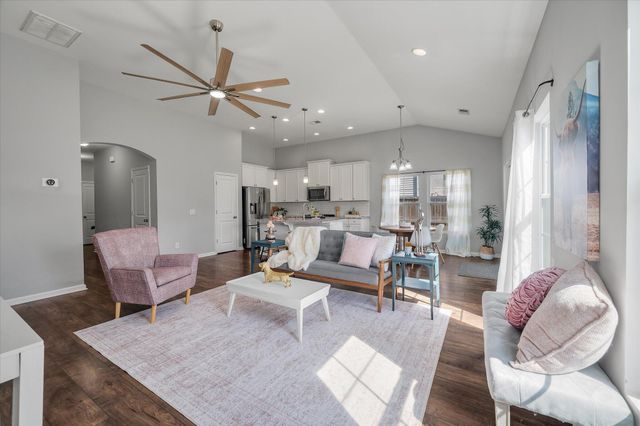 602 Zinnia Drive, Goose Creek, SC 29445