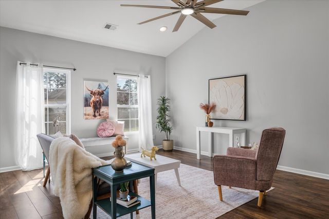 602 Zinnia Drive, Goose Creek, SC 29445