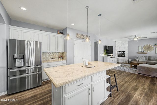 2559 S BUTTE Lane, Gilbert, AZ 85295