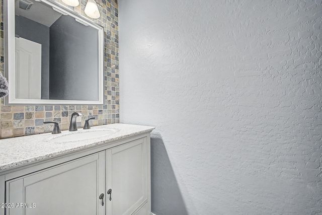 2559 S BUTTE Lane, Gilbert, AZ 85295