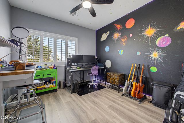 2559 S BUTTE Lane, Gilbert, AZ 85295