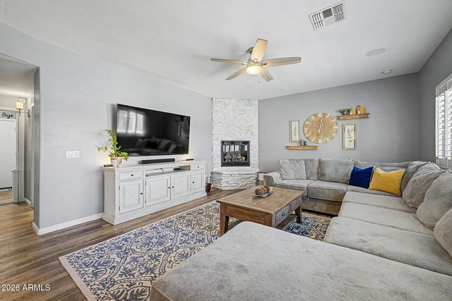 2559 S BUTTE Lane, Gilbert, AZ 85295