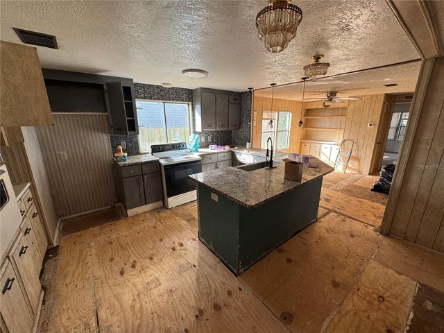 10559 BAY HILLS CIRCLE, Thonotosassa, FL 33592