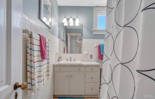 817 Pershing Avenue, Lynchburg, VA 24503