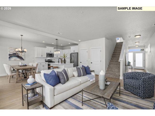 2555 Bourbon St, Forest Grove, OR 97116