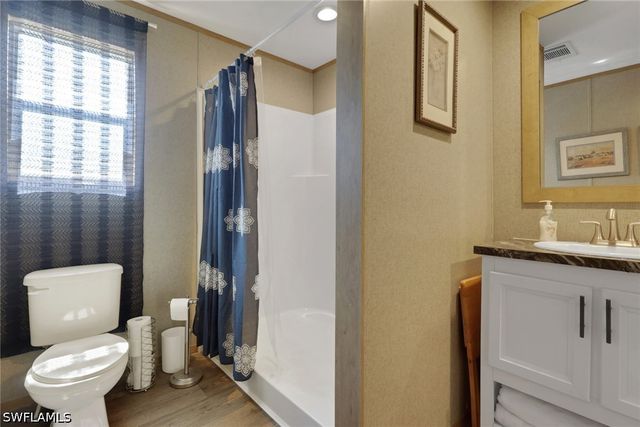 372 Santa Fe TRL, North Fort Myers, FL 33917