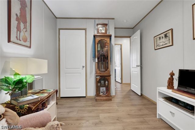 372 Santa Fe TRL, North Fort Myers, FL 33917