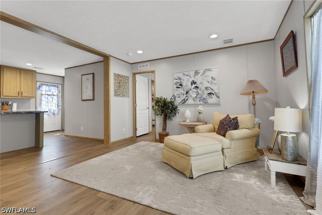 372 Santa Fe TRL, North Fort Myers, FL 33917