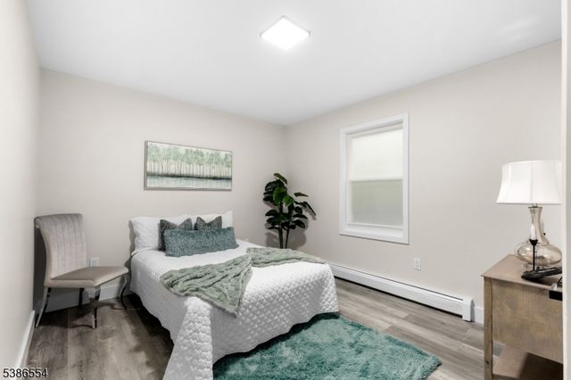 102 Oxford St, Paterson City, NJ 07522