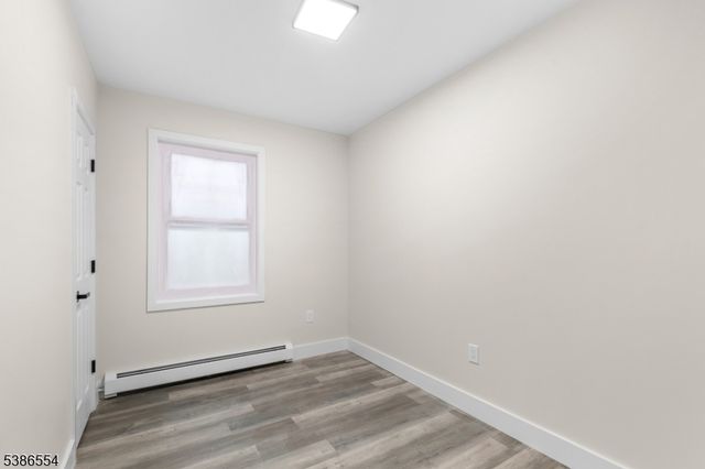102 Oxford St, Paterson City, NJ 07522
