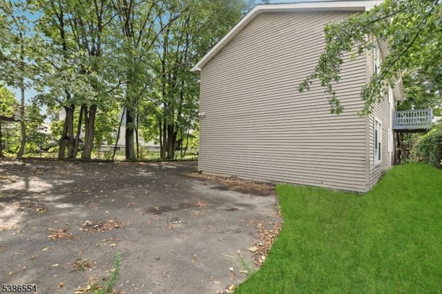 102 Oxford St, Paterson City, NJ 07522