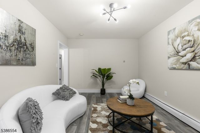 102 Oxford St, Paterson City, NJ 07522