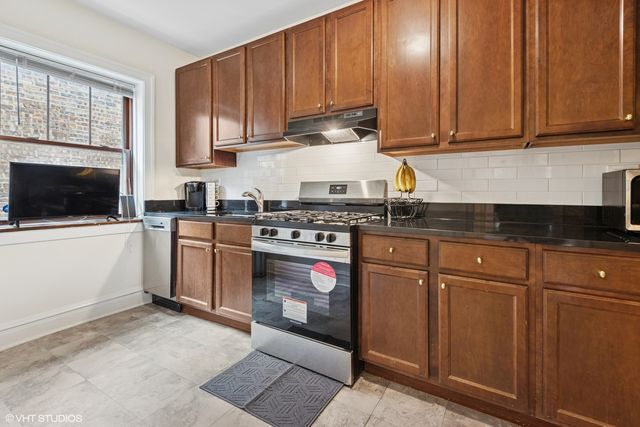 7639 Jackson Boulevard 1-W, Forest Park, IL 60130