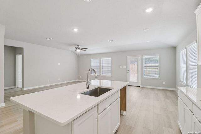 11427 Feather Vale, San Antonio, TX 78254