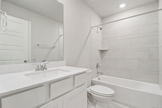 11427 Feather Vale, San Antonio, TX 78254