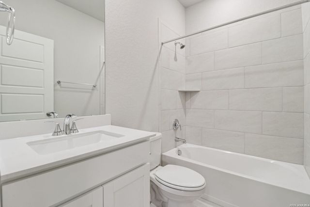 11427 Feather Vale, San Antonio, TX 78254