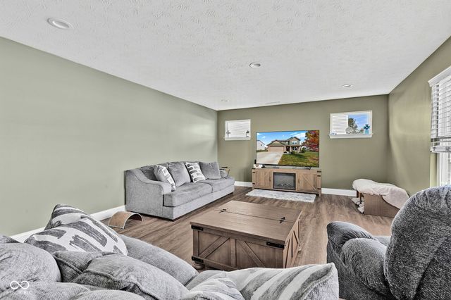 13203 N Landing Circle W, Camby, IN 46113