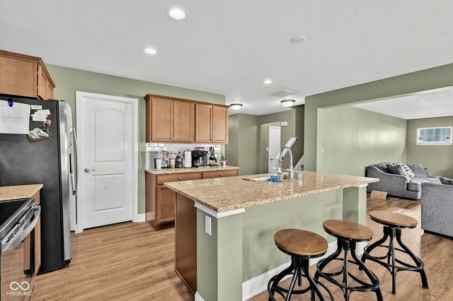 13203 N Landing Circle W, Camby, IN 46113
