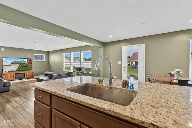 13203 N Landing Circle W, Camby, IN 46113