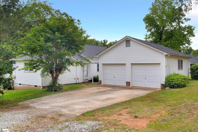 228 Perry Avenue, Simpsonville, SC 29681