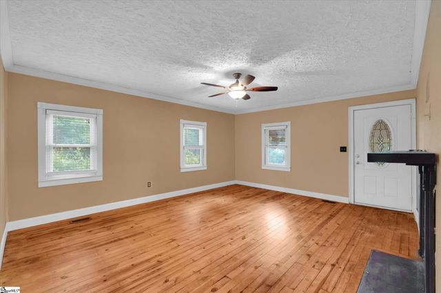 228 Perry Avenue, Simpsonville, SC 29681