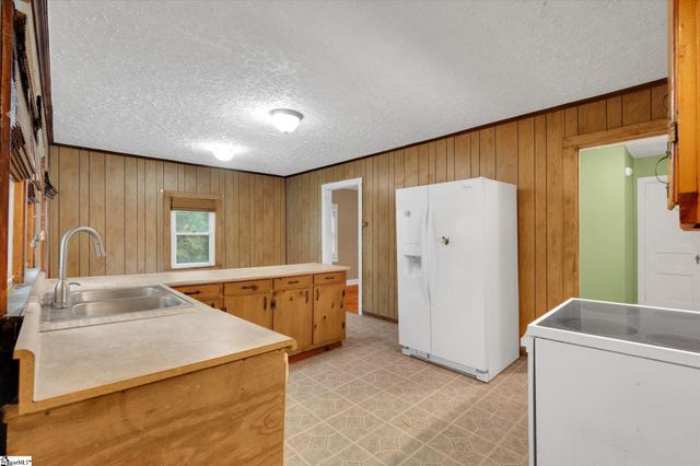 228 Perry Avenue, Simpsonville, SC 29681