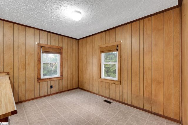228 Perry Avenue, Simpsonville, SC 29681