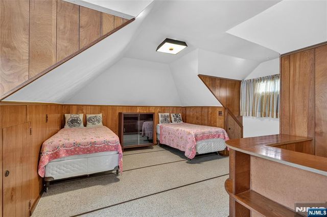 179 E Main Street, Bergenfield, NJ 07621