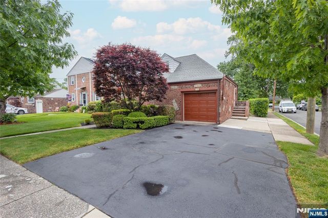 179 E Main Street, Bergenfield, NJ 07621
