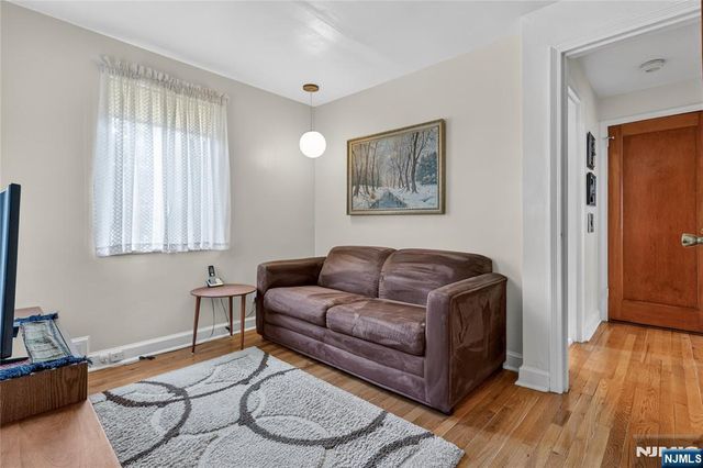 179 E Main Street, Bergenfield, NJ 07621