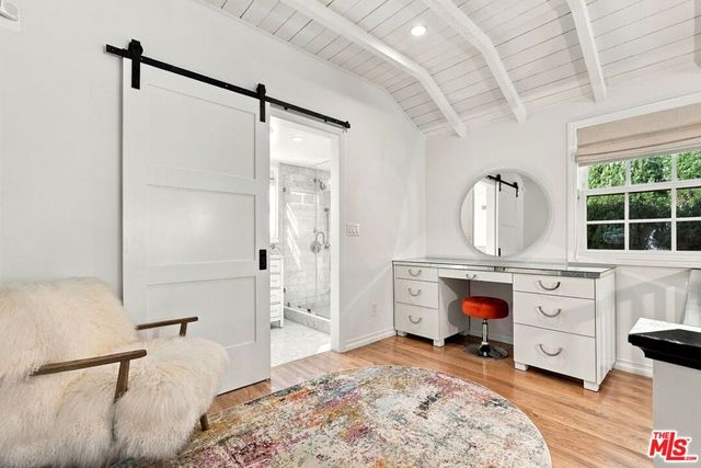 8266 Clinton Street, Los Angeles, CA 90048
