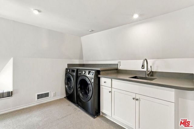8266 Clinton Street, Los Angeles, CA 90048