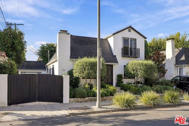 8266 Clinton Street, Los Angeles, CA 90048