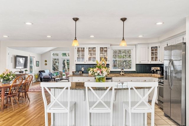 154 Holly Lane, Holliston, MA 01746