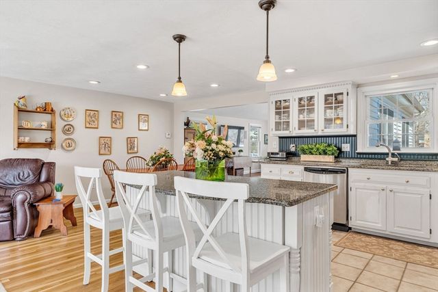 154 Holly Lane, Holliston, MA 01746