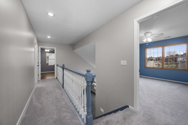 3120 Summertree Avenue, Bettendorf, IA 52722