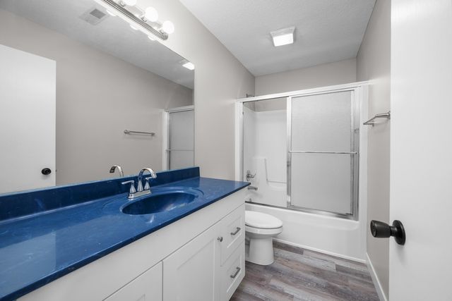 3120 Summertree Avenue, Bettendorf, IA 52722