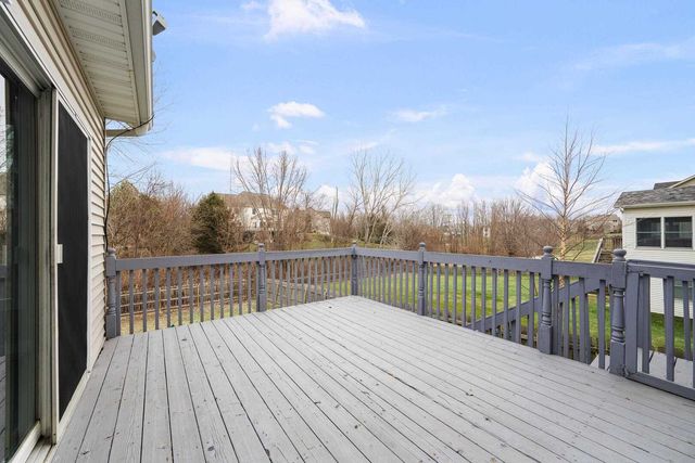 3120 Summertree Avenue, Bettendorf, IA 52722