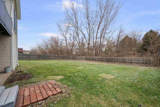 3120 Summertree Avenue, Bettendorf, IA 52722