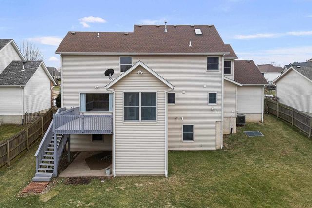 3120 Summertree Avenue, Bettendorf, IA 52722