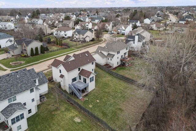 3120 Summertree Avenue, Bettendorf, IA 52722