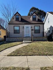 10001 Winthrop Street, Detroit, MI 48227