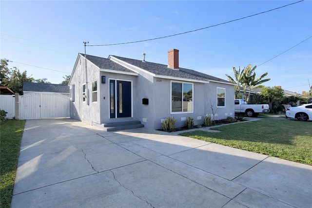 1020 N Raitt, Santa Ana, CA 92703