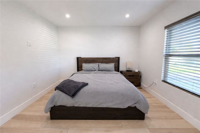 1020 N Raitt, Santa Ana, CA 92703