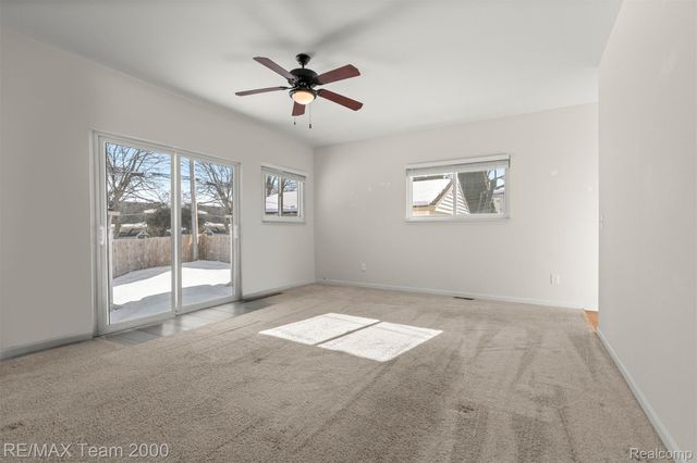2076 Thomas Avenue, Berkley, MI 48072